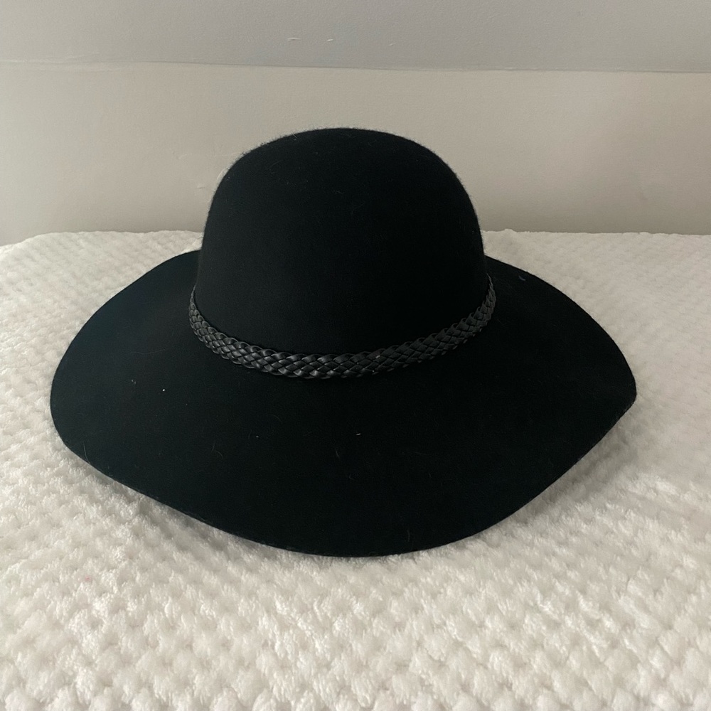 Zara black wool hat